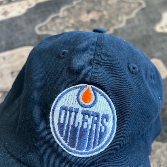 Signed Blue Oilers dad Cap - Picture 3 of 4